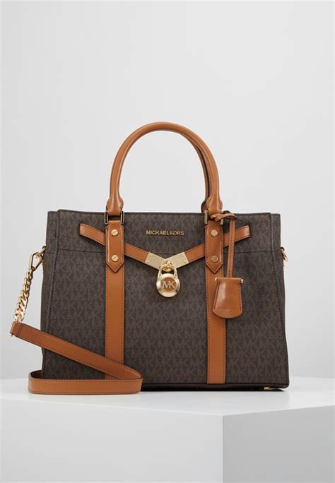 nettbutikk vesker michael kors skien|Michael Kors jet set.